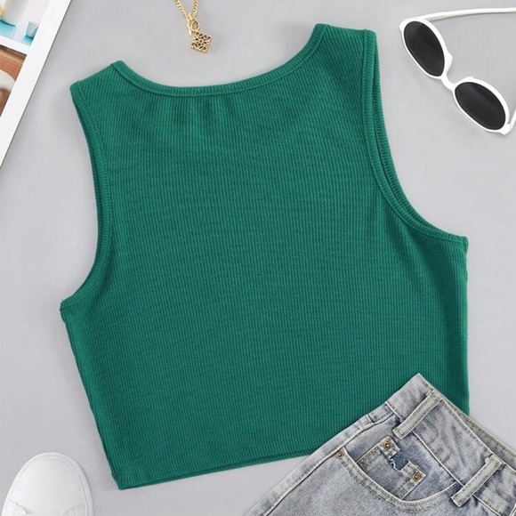 Green Sleeveless Ribbed Top - Picture 3 of 3